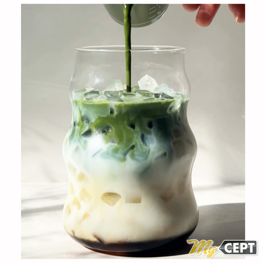 500ml Ribbed Glass with Lid & Straw