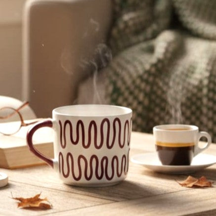 Tea/Coffee Mug Red Scribble