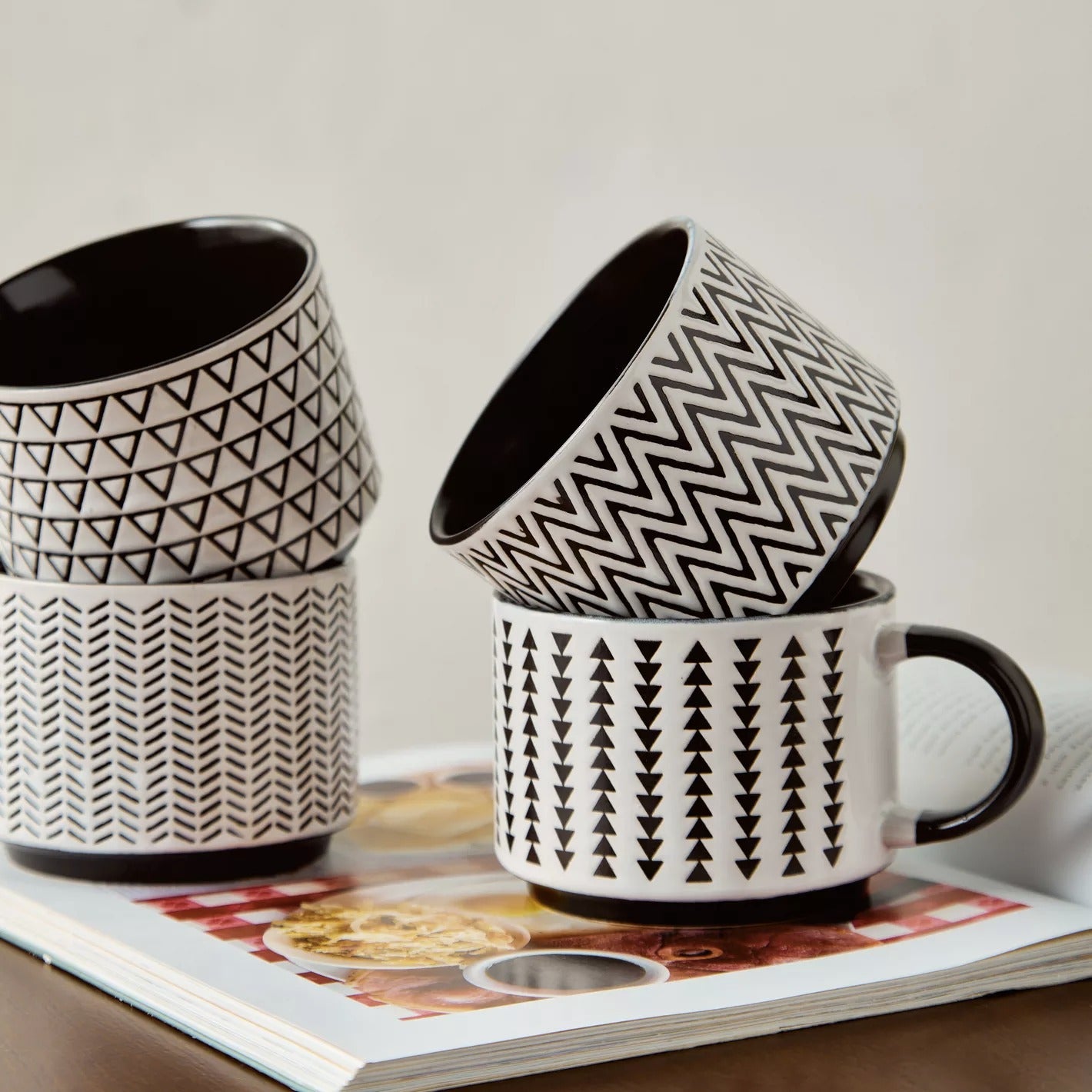 Mugs With Stand - Set of 4