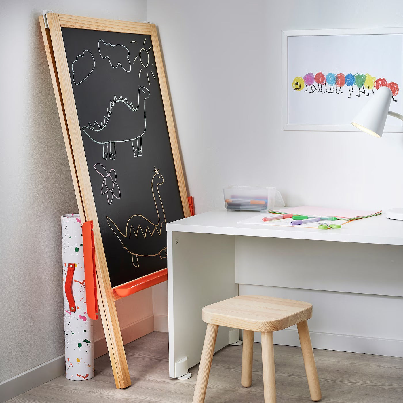 Kids Easel Blackboard & Whiteboard