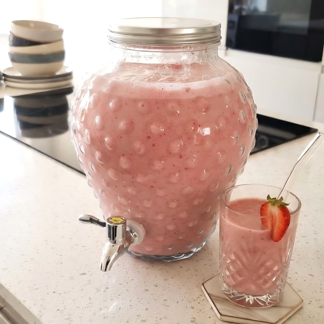 4L Strawberry Shaped Glass Dispenser