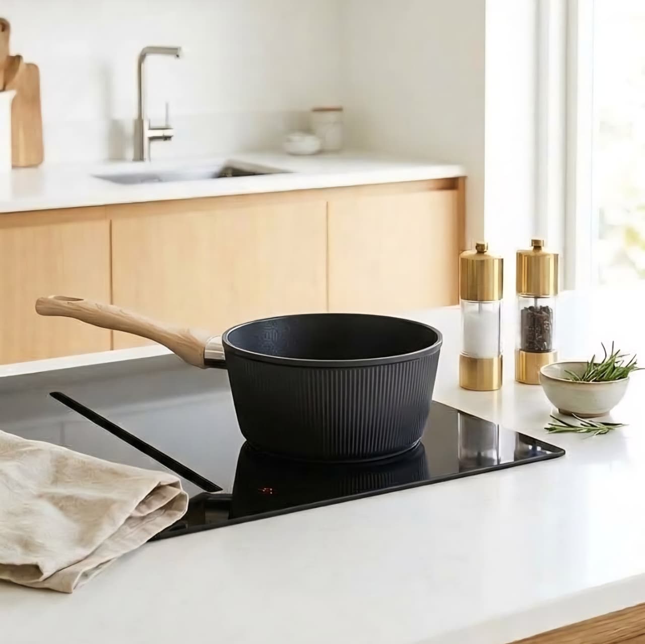 Non-Stick Sauce Pan