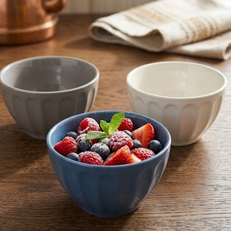 Set of 3 Porcelain Bowls