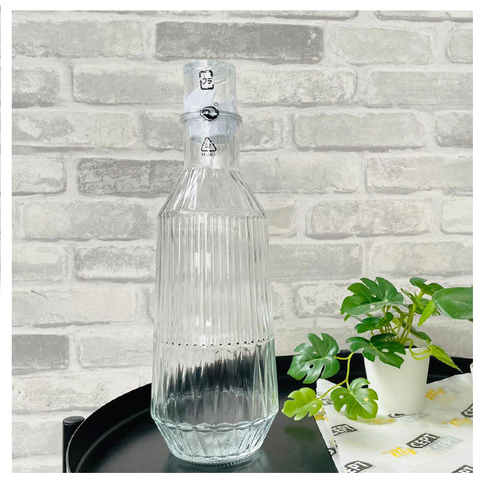 Glass Carafe With Stopper