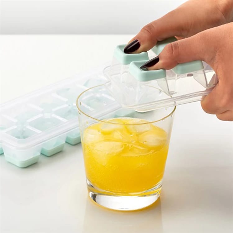 Ice Cube Tray With Lid - Assorted Colours